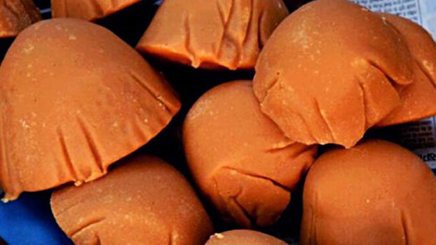 Factories set up in Pabna for adulterated jaggery