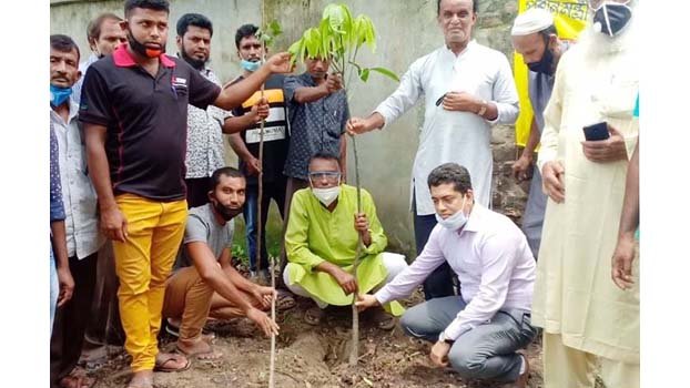 Krishak League men join tree plantation in Shailkupa