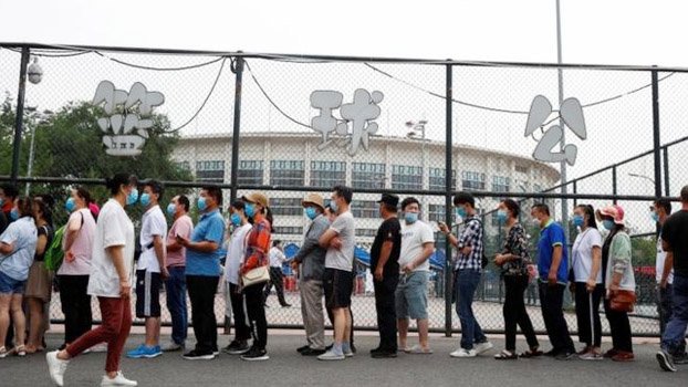 Coronavirus in Beijing: 27 neighbourhoods  not allowed to leave as spike continues