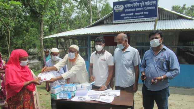Aftab Uddin Foundation distributes medicare inputs