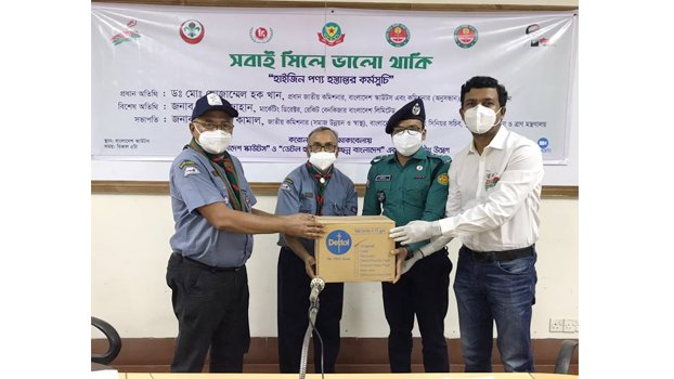 Dettol Harpic Porichchonno BD, Scouts donate hygiene products