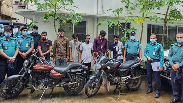 Film-styled robbery in Ctg, 6 arrested