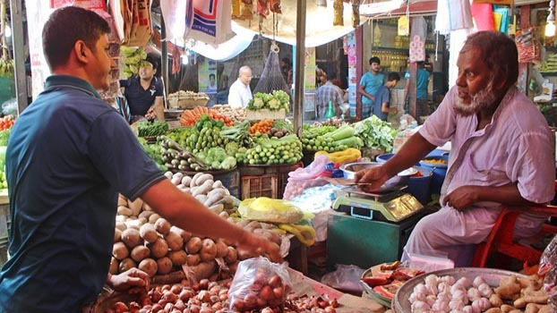 Prices of essentials decline - Bangladesh Post