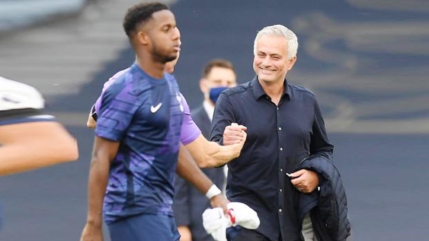 Spurs must aim higher than just finishing above Arsenal: Mourinho
