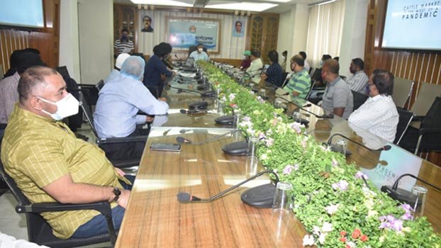 Steps taken to free Ctg cattle  markets from infection