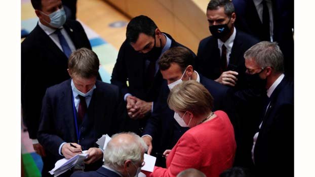 EU leaders approve landmark  750 bn euro stimulus package 