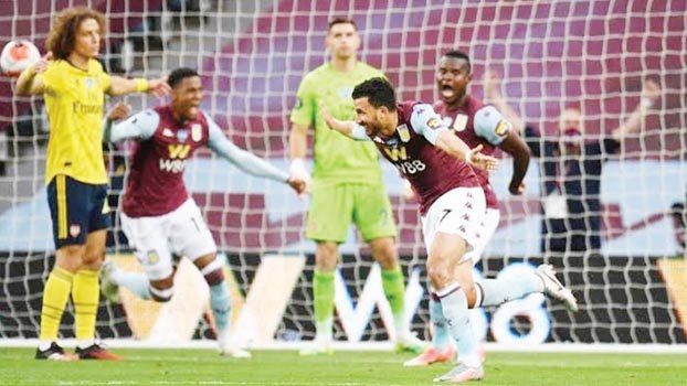­­­Trezeguet goal moves Villa  out of bottom three