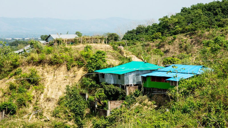35,000 families living on hill slopes amid risks