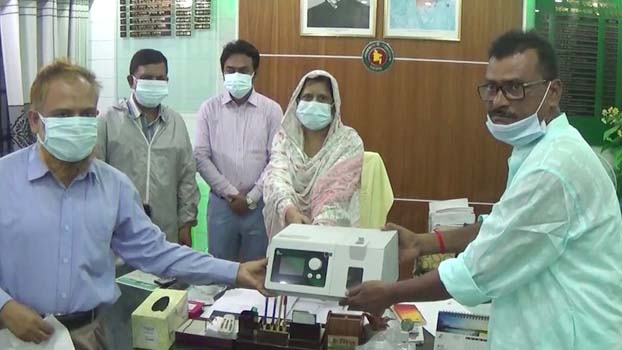 Jhenaidah MP donates Nasal cannula - Bangladesh Post