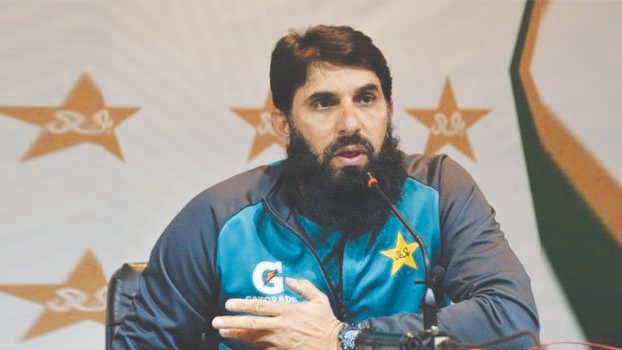 Dhoni changed face of Indian cricket, says Misbah