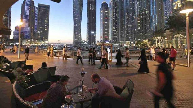 Dubai relaxes liquor rule again