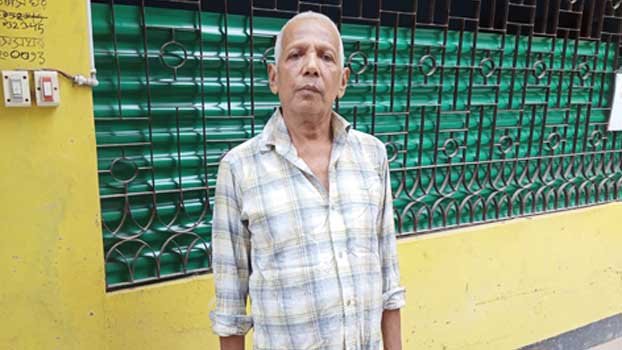 Liberation War hero Biplob Ghosh lives at others’ houses