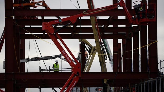 Madrid races to finish new hospital for second wave