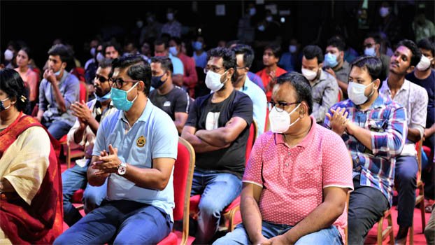 In quest of young directors