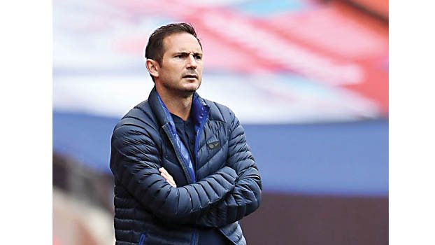 Lampard hits back   at Klopp