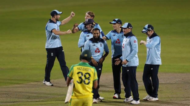 England beat Australia to level series