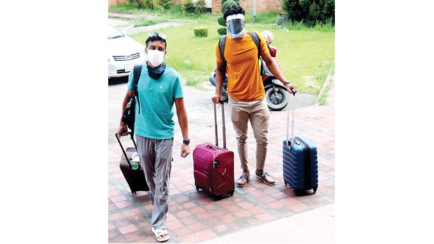 Tigers to arrive at team hotel today