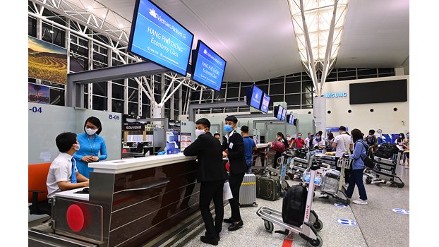 Vietnam resumes regular int’l flights