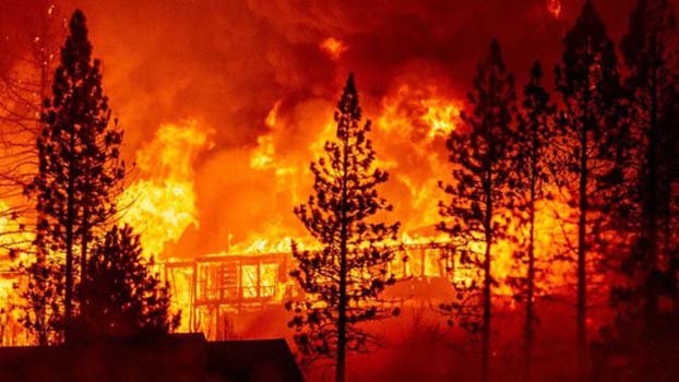 Future uncertain for US  communities in fire zones