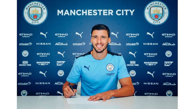 Man City sign Dias for £62m