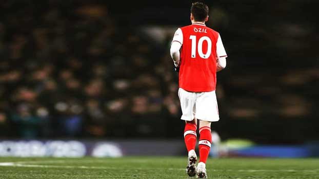 Ozil releases statement after being left out of PL squad