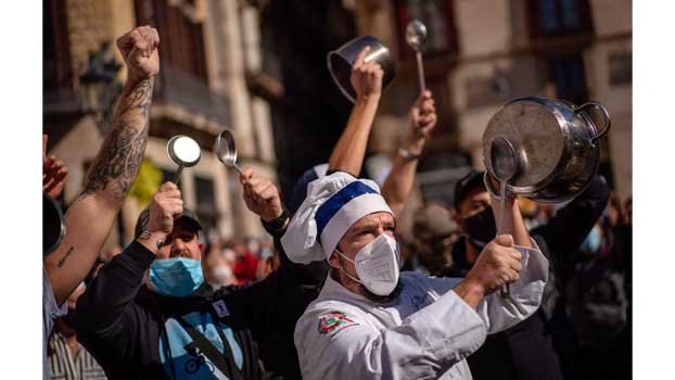 Spain PM works on new state of emergency to curb coronavirus