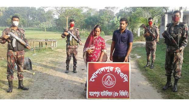 Mother, son detained from Moheshpur border