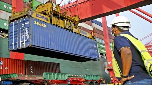 Sri Lanka returns illegal waste to Britain after court order