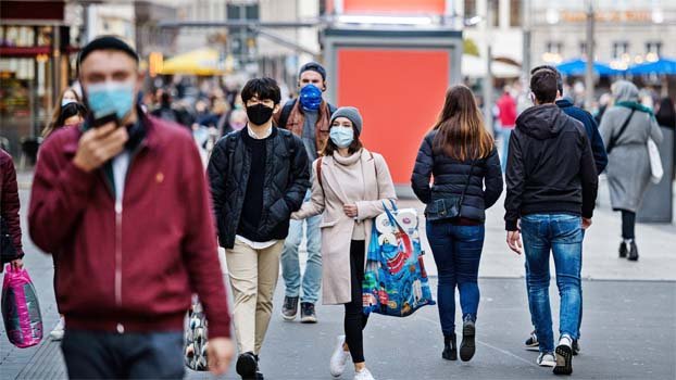 Coronavirus infections soar in US, Europe