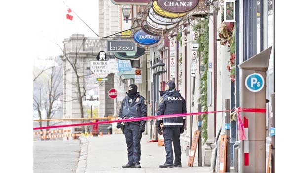 Sword-wielding man arrested in Quebec