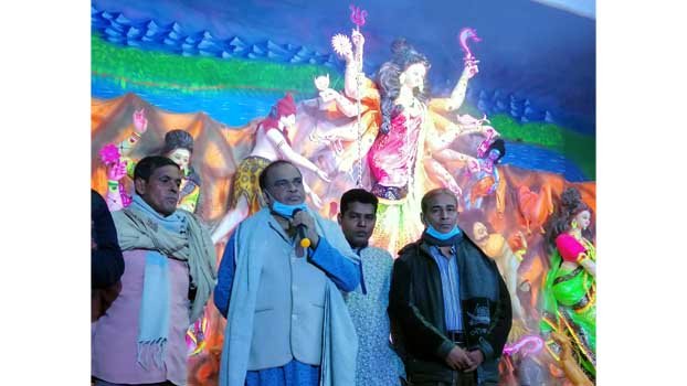 Lohagara Municipality providing mask, hand sanitiser to people