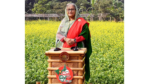 Beware of fanatics: PM