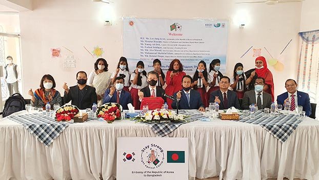 Korea donates study  materials to Sarkari  Shishu Paribar