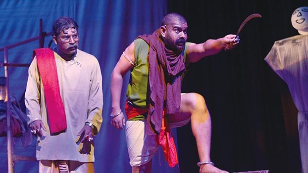 Padatik’s ‘Pake Bipake’ Mahila Samiti stage