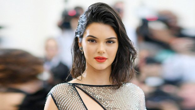 Kendall’s Christmas vibes 