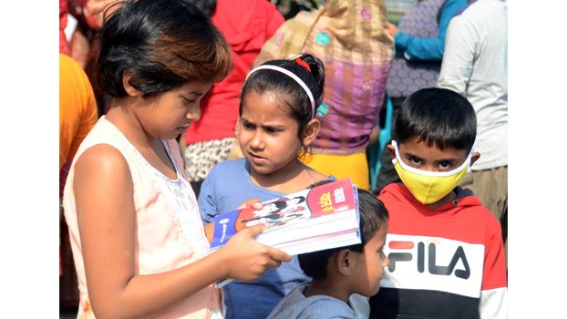 Free textbook distribution on