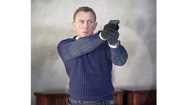 Daniel Craig’s final ‘James Bond’ outing to face delay