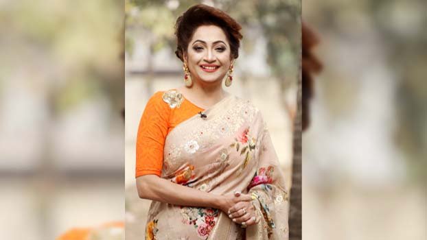 Tania back home,  working for Ananya