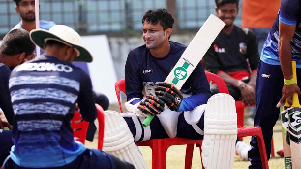 Shakib makes training session alive