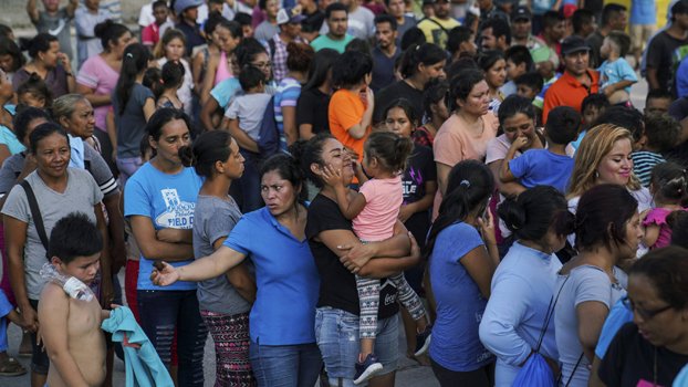 Biden to slowly  allow 25,000 people  seeking asylum into US