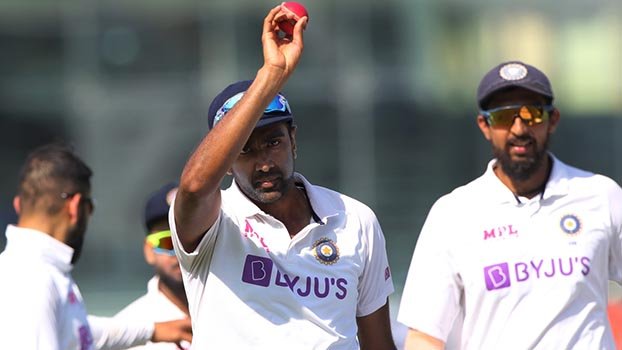 Ravi Ashwin helps India  dominate on 15-wicket day