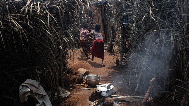 Thousands flee rebel violence in Central African Republic