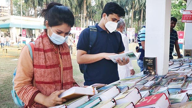 Book fair gradually gains momentum