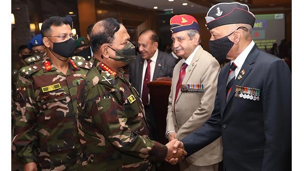 Delegation of Indian Armed Forces war veterans calls on Army chief