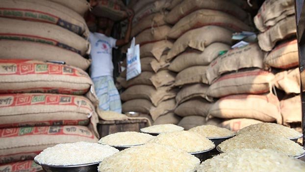 Food stock  plenty, stop  panic-buy
