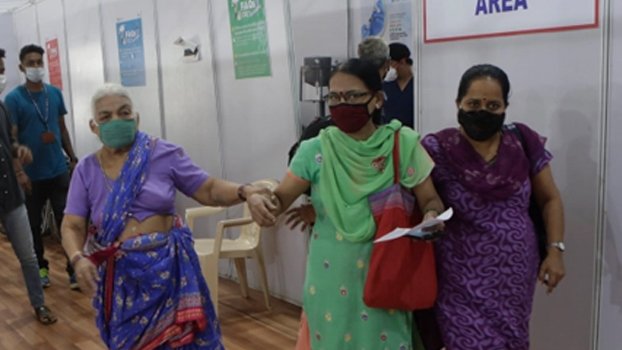 Mumbai in lockdown as Indian vaccines run short