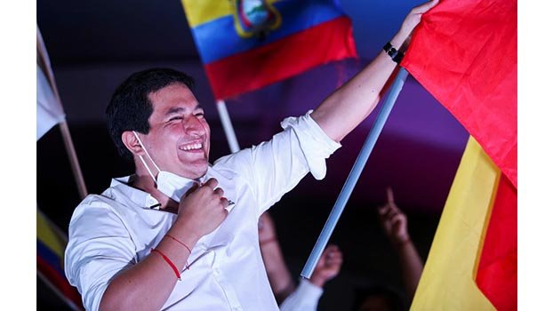 Ecuador ponders return to socialism in  presidential runoff
