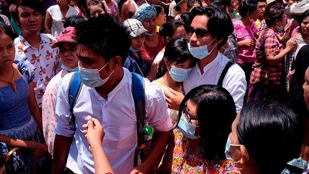 Myanmar junta pardons prisoners,  to attend regional summit
