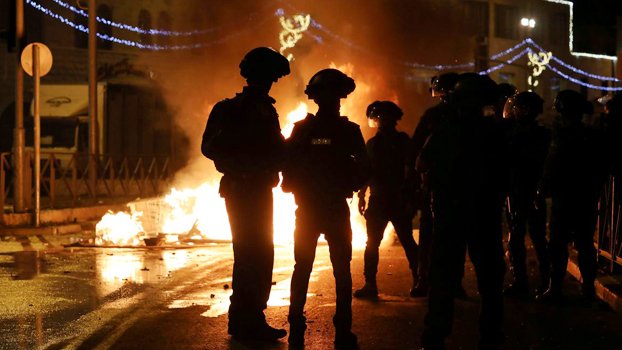 Police arrest dozens in Jerusalem clashes; Israeli nationalists chant ‘Death to Arabs’