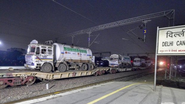 Oxygen Express with 70 tonnes of oxygen reaches Delhi